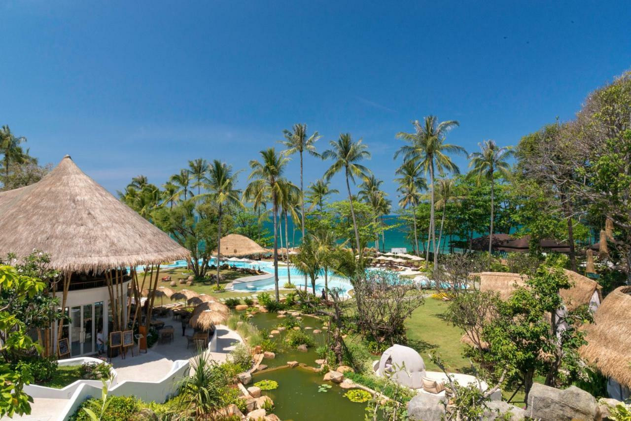 Eden Beach Khaolak Resort And Spa A Lopesan Collection Hotel - Sha Extra Plus Khao Lak Exterior foto The resort's pool
